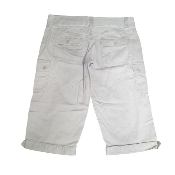 Old Navy Vintage Y2K Ultra Low Waist Khaki Cargi Capris Size 10 - Picture 2 of 6